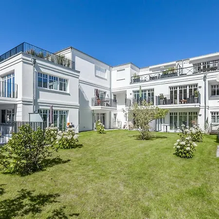 Linden-palais 14 *